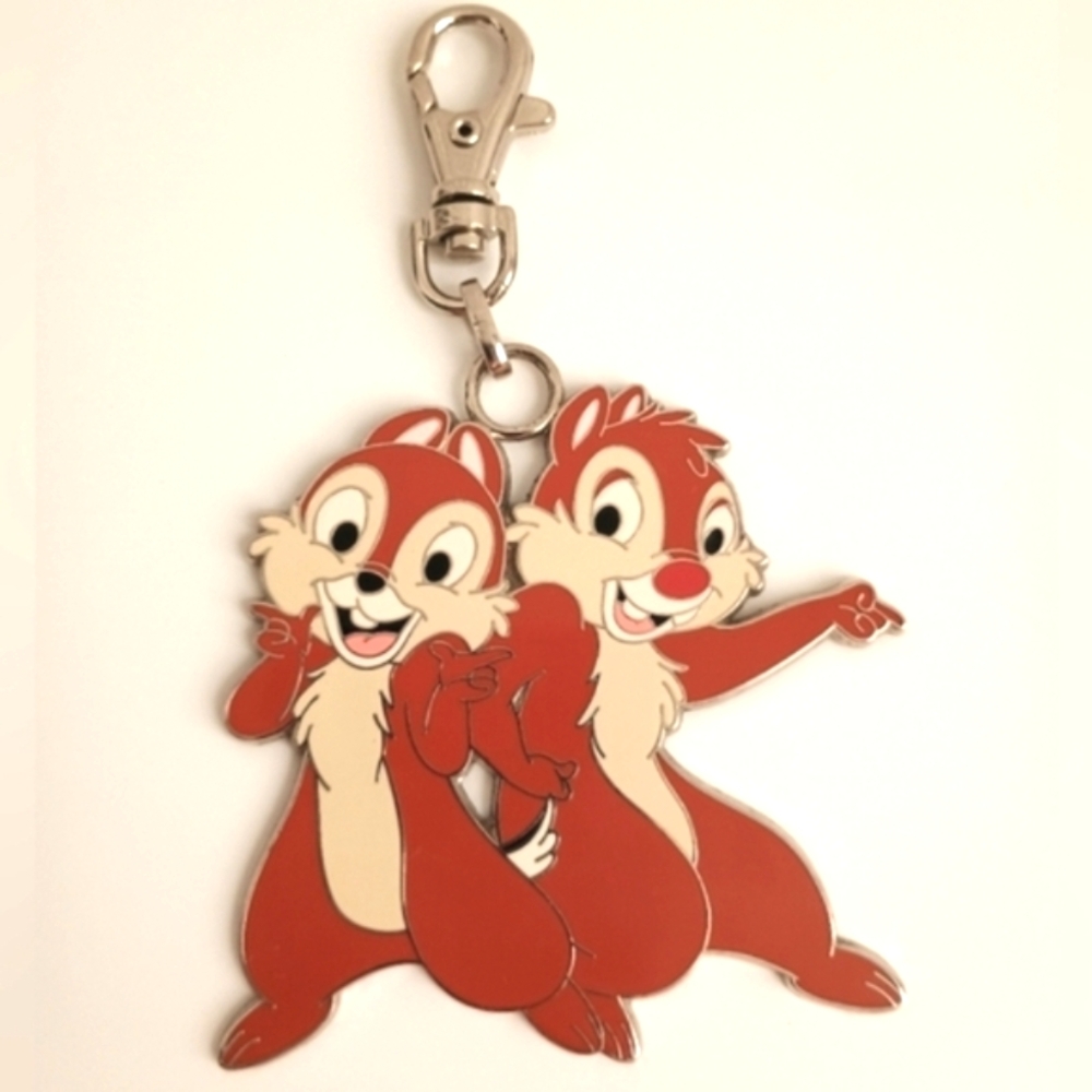 RARE Disney Chip & Dale Metal Keychain With Bag Clip - 2005 Lanyard Pin Trading